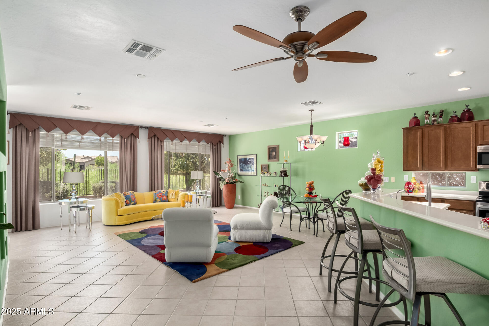 41227 N ROLLING GREEN Way