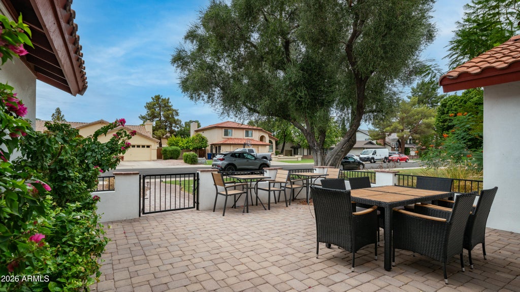 Photo of 1338 E Sunburst Lane, Tempe, AZ 85284 (MLS # 7069643)