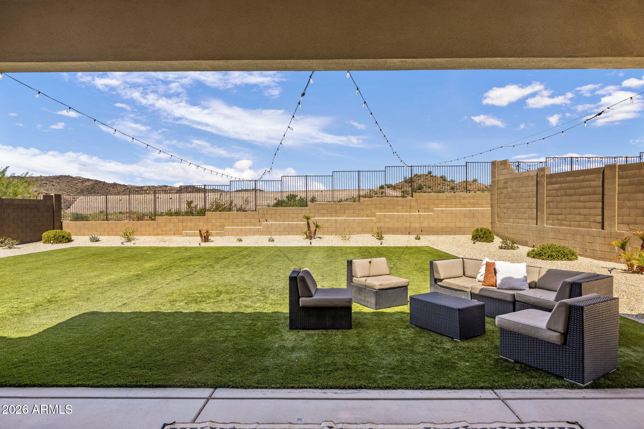 1838 E VILLA LINDA Drive
