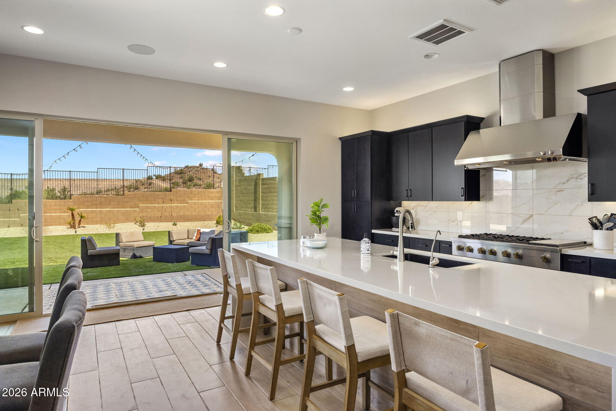 1838 E VILLA LINDA Drive