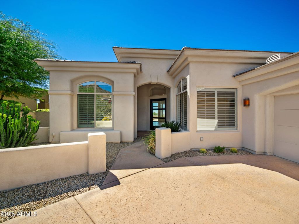 Photo of 11003 E Turnberry Road, Scottsdale, AZ 85255 (MLS # 6926826)