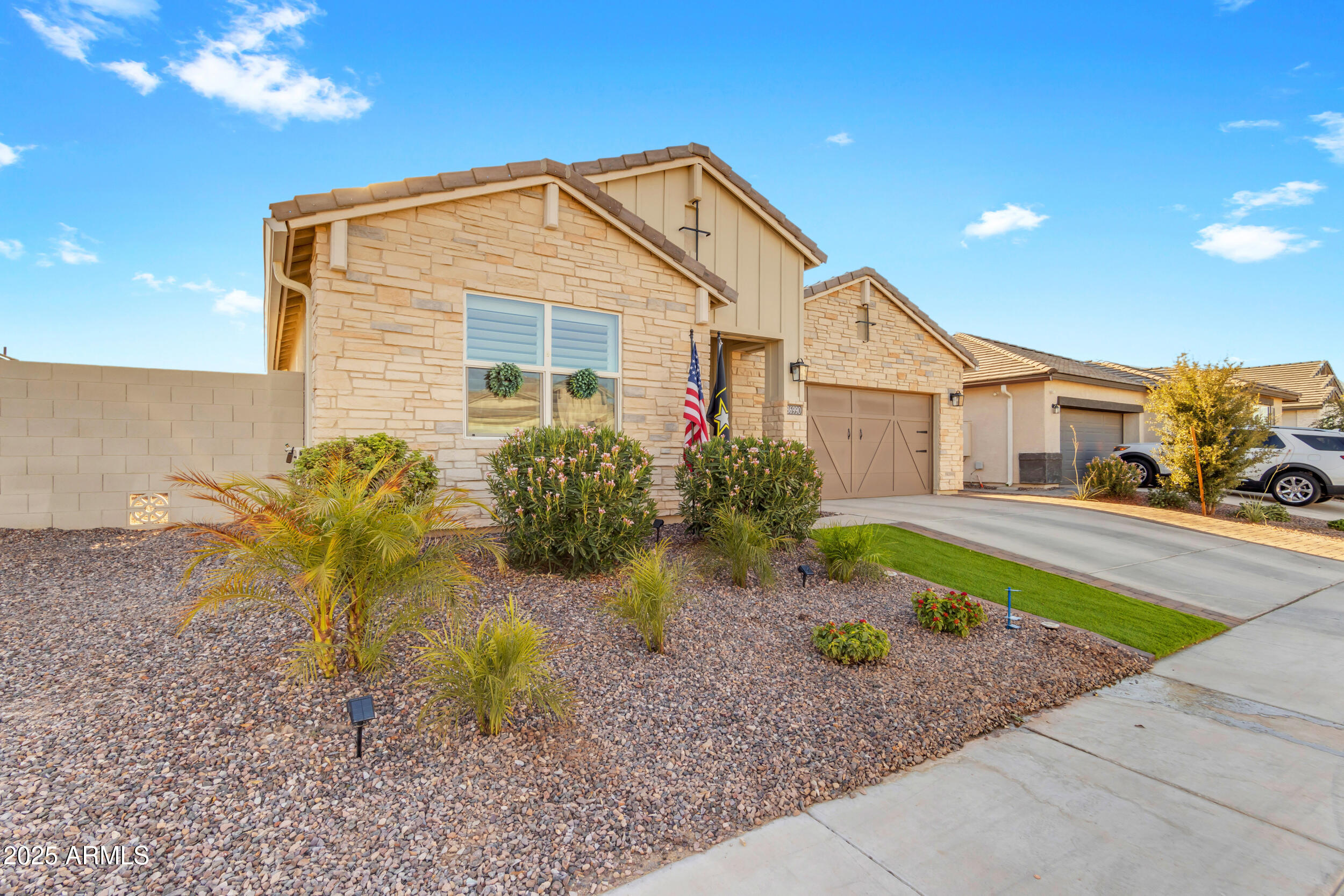 36990 N ALEUTIAN Drive