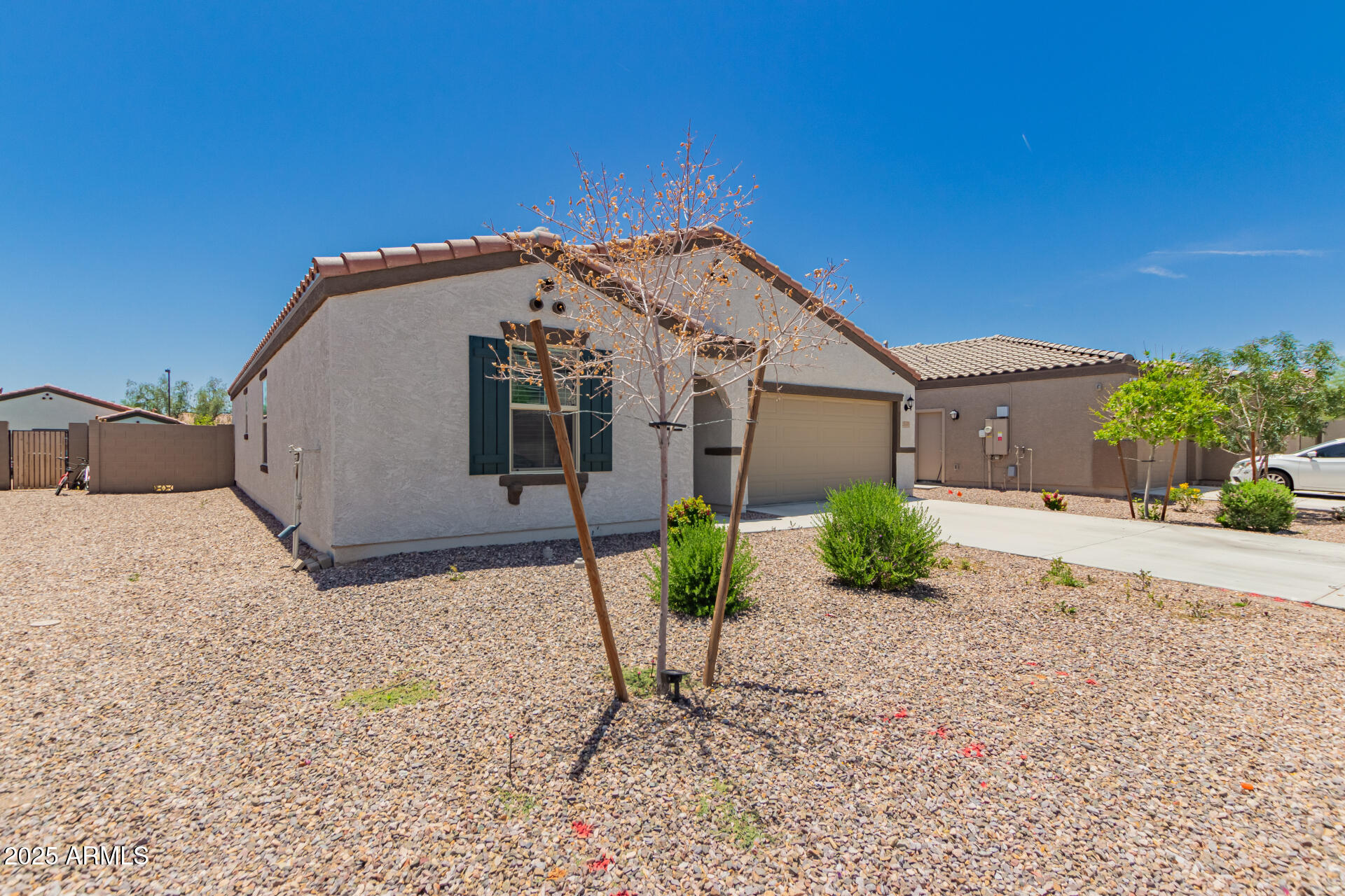 Homes 1 25539 W GWEN Street