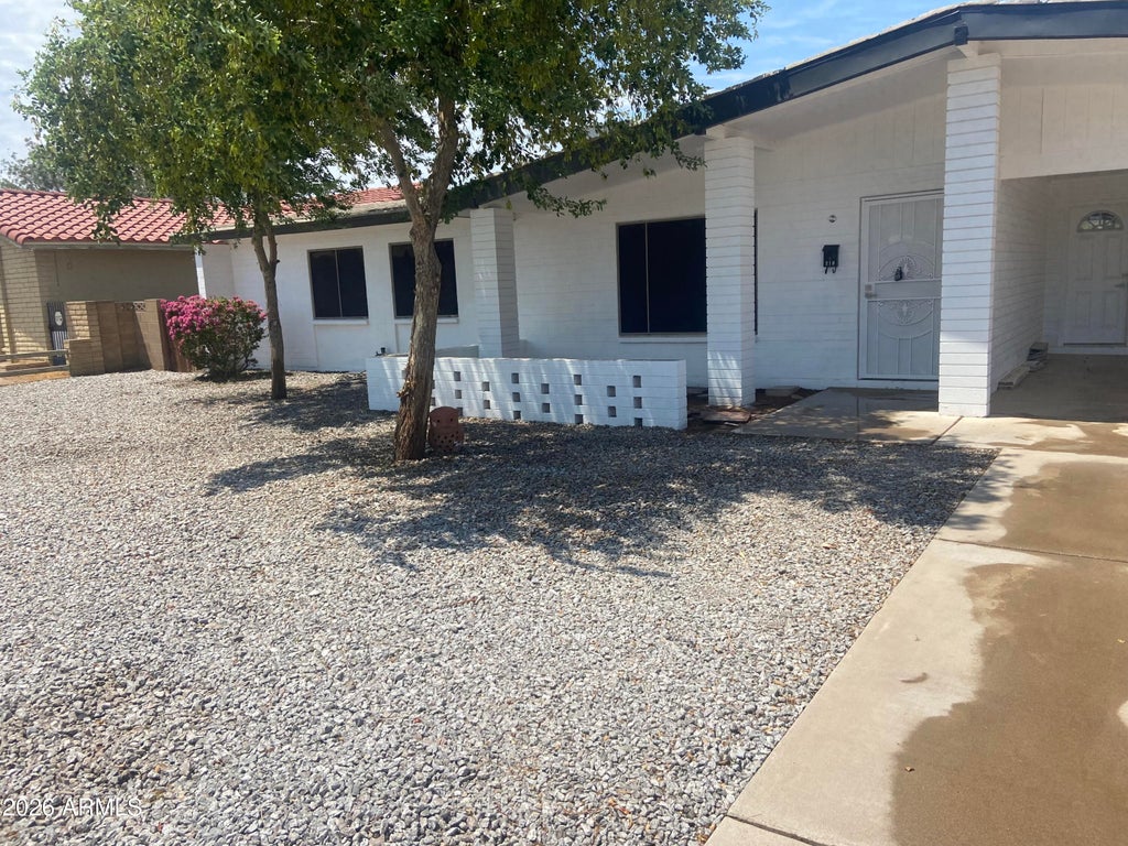 Photo of 210 E La Canada Boulevard, Goodyear, AZ 85338 (MLS # 7085938)