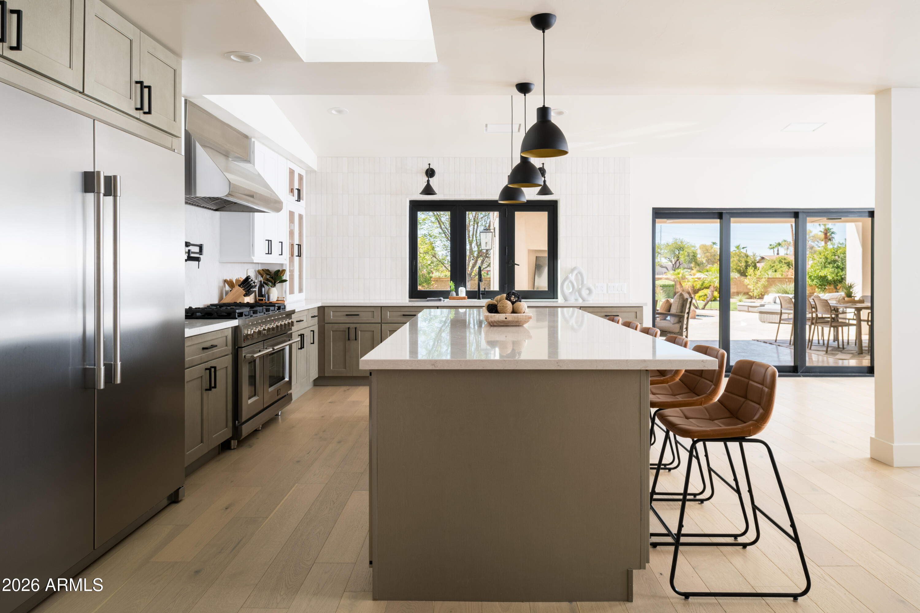 9833 E DESERT COVE Avenue