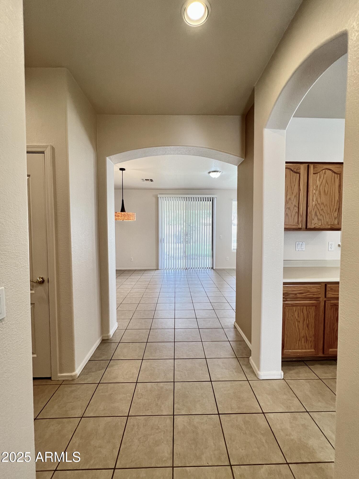 2720 E CARLA VISTA Drive