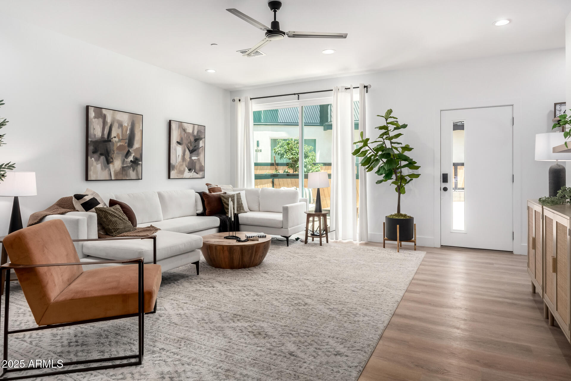 3426 E UNIVERSITY Drive 105