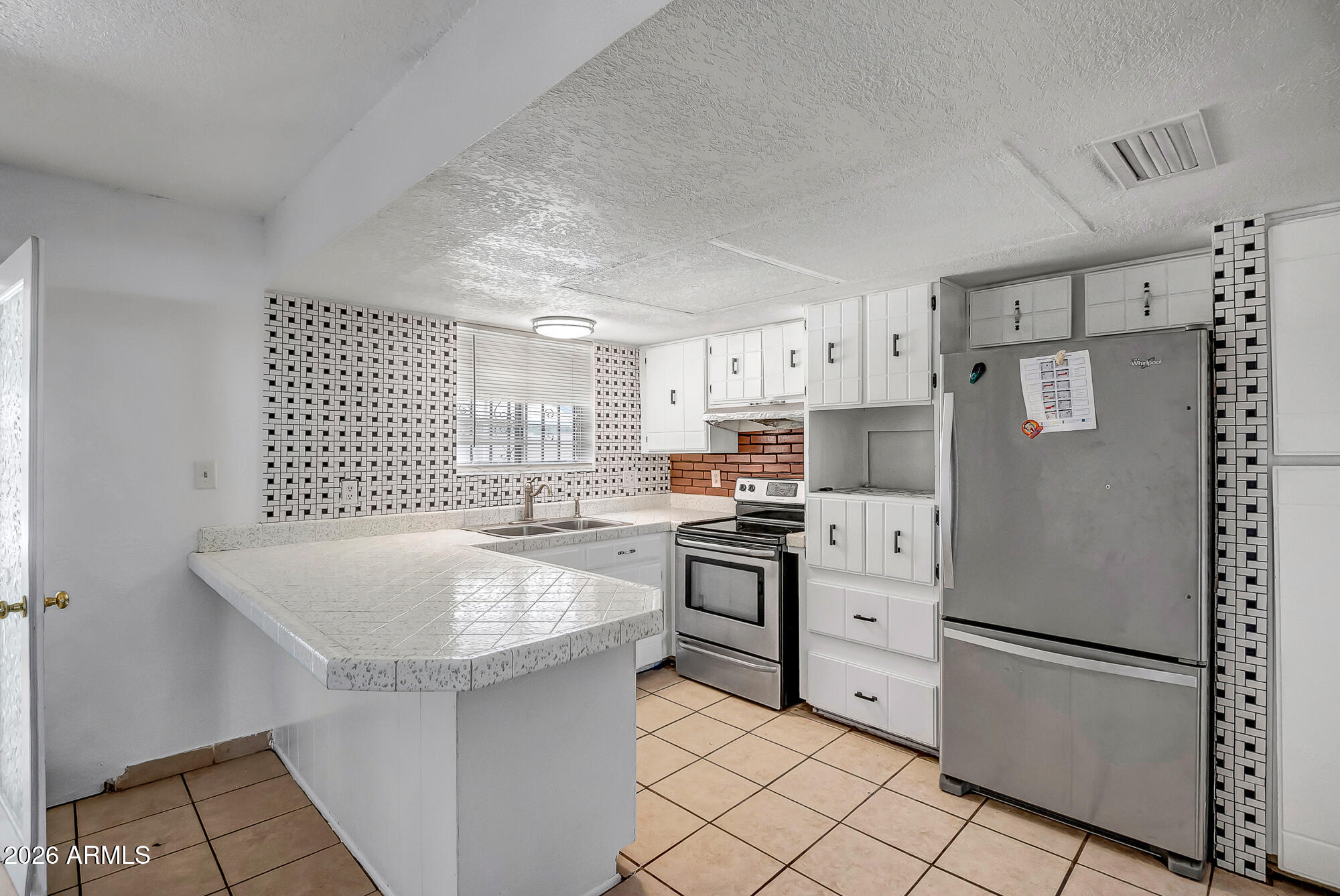 6433 W CATALINA Drive