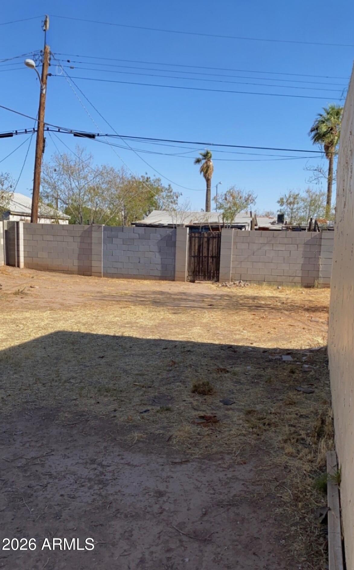 2321 E ROOSEVELT Street