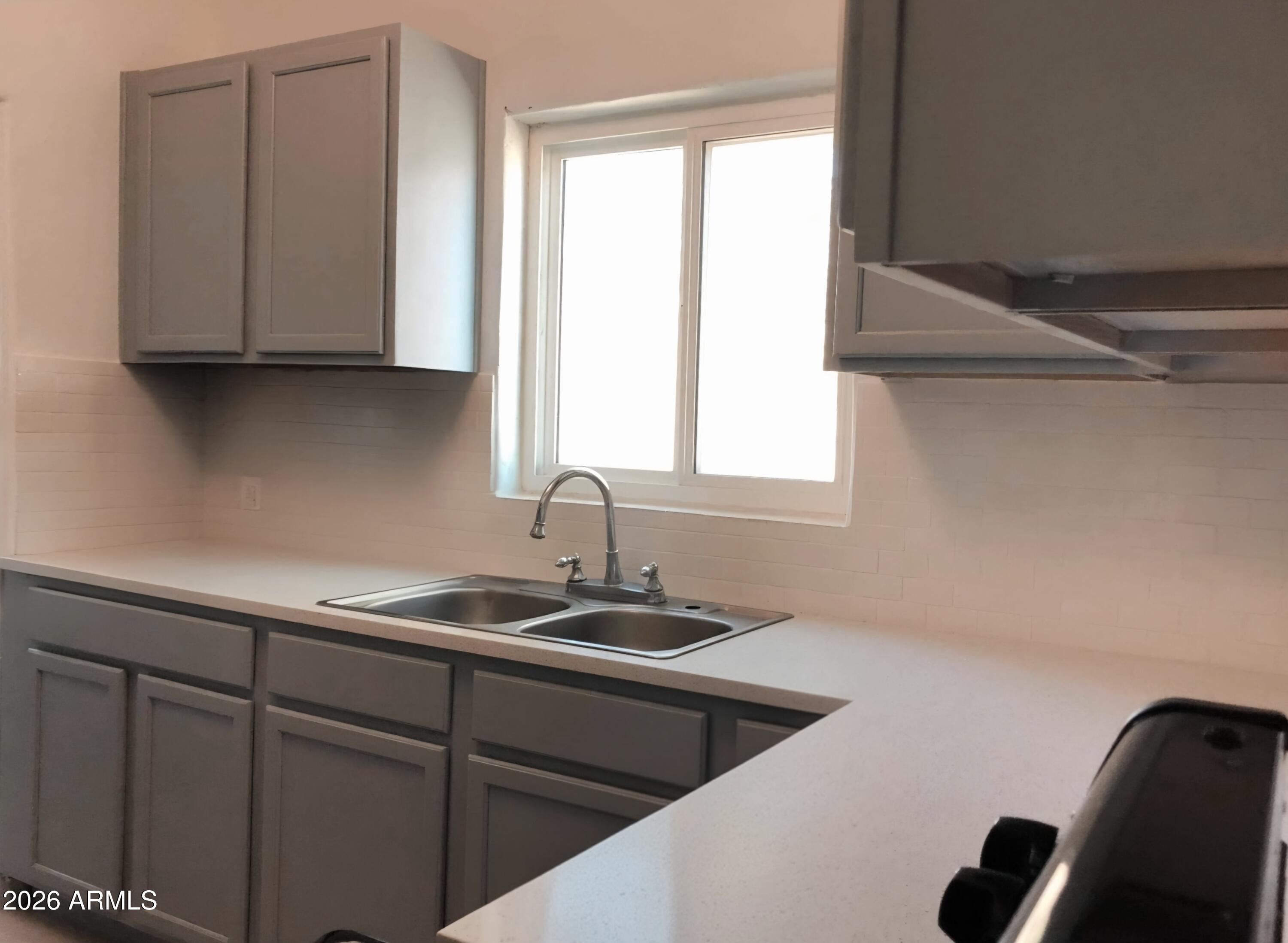 2321 E ROOSEVELT Street