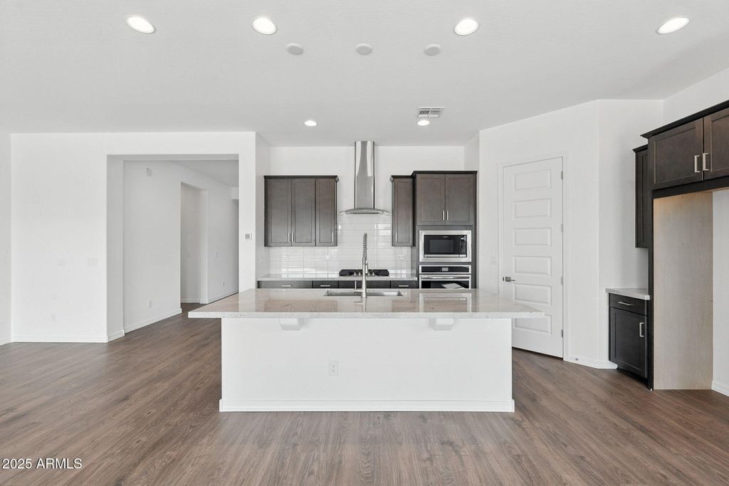 Photo of 20081 W El Nido Lane, Litchfield Park, AZ 85340 (MLS # 6894042)