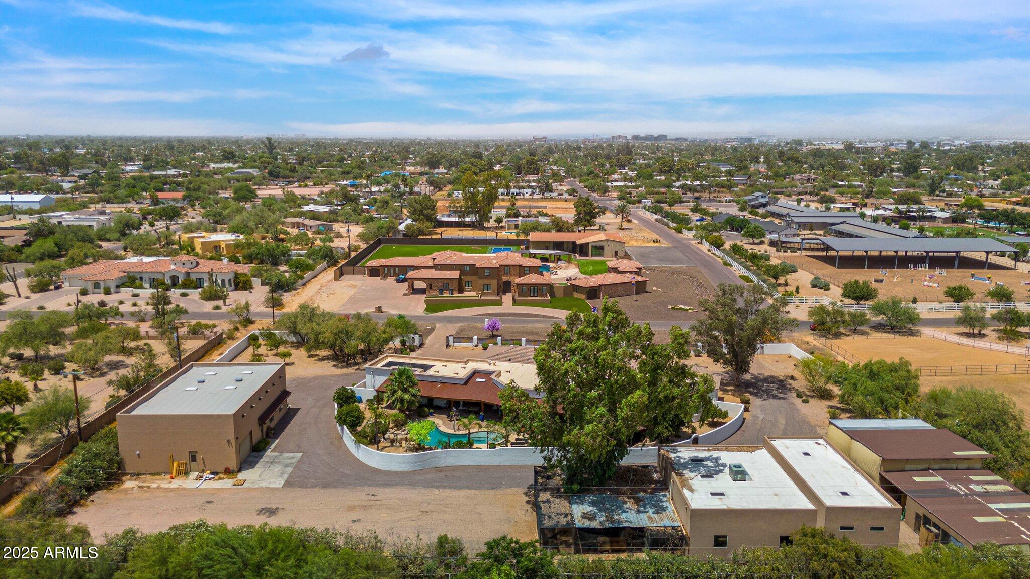 6831 E PARADISE Drive