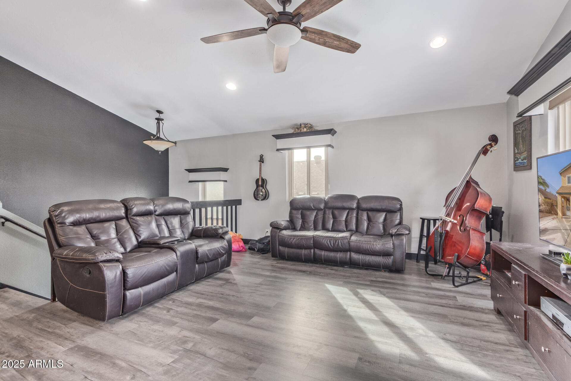 921 S VAL VISTA Drive 59