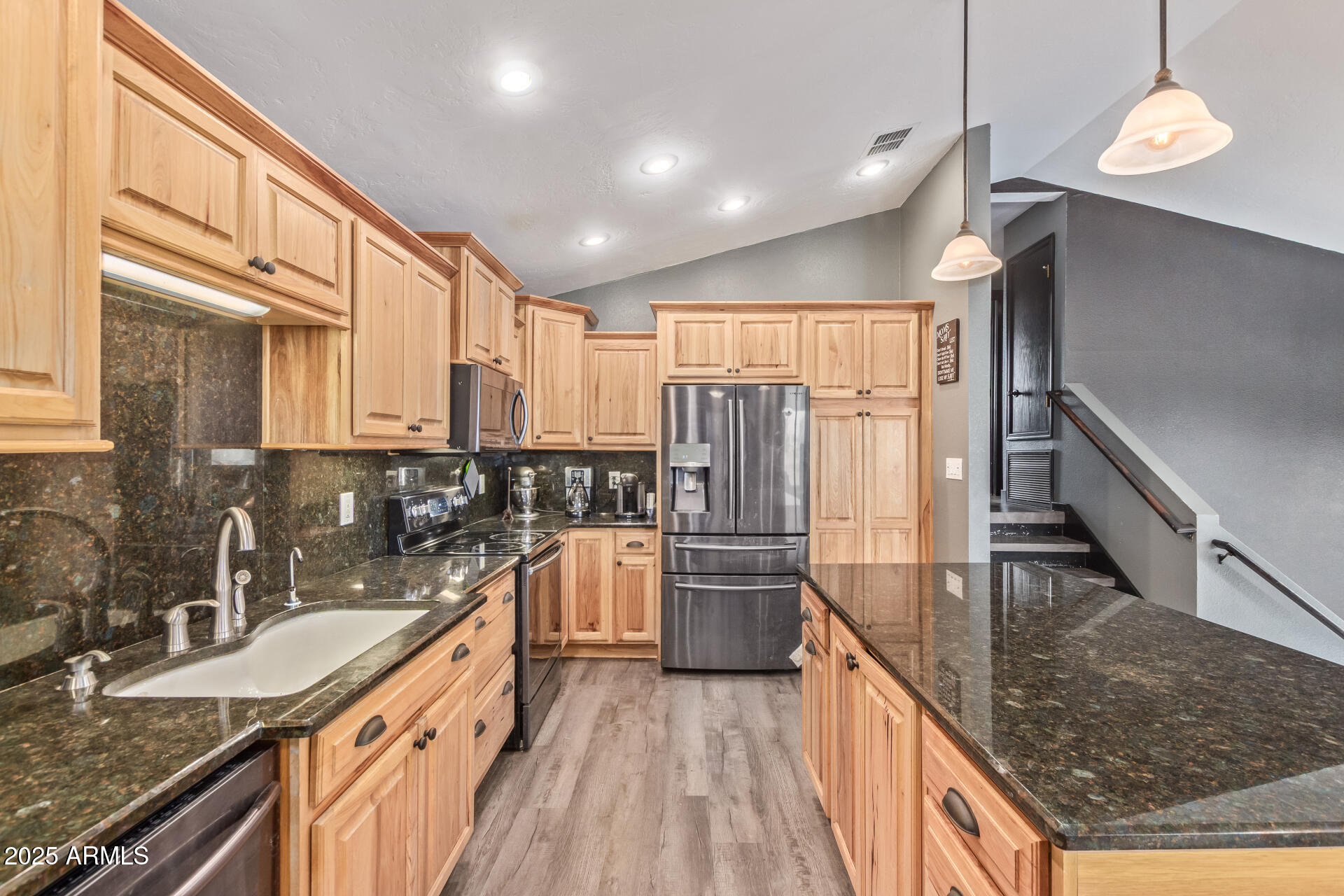 921 S VAL VISTA Drive 59