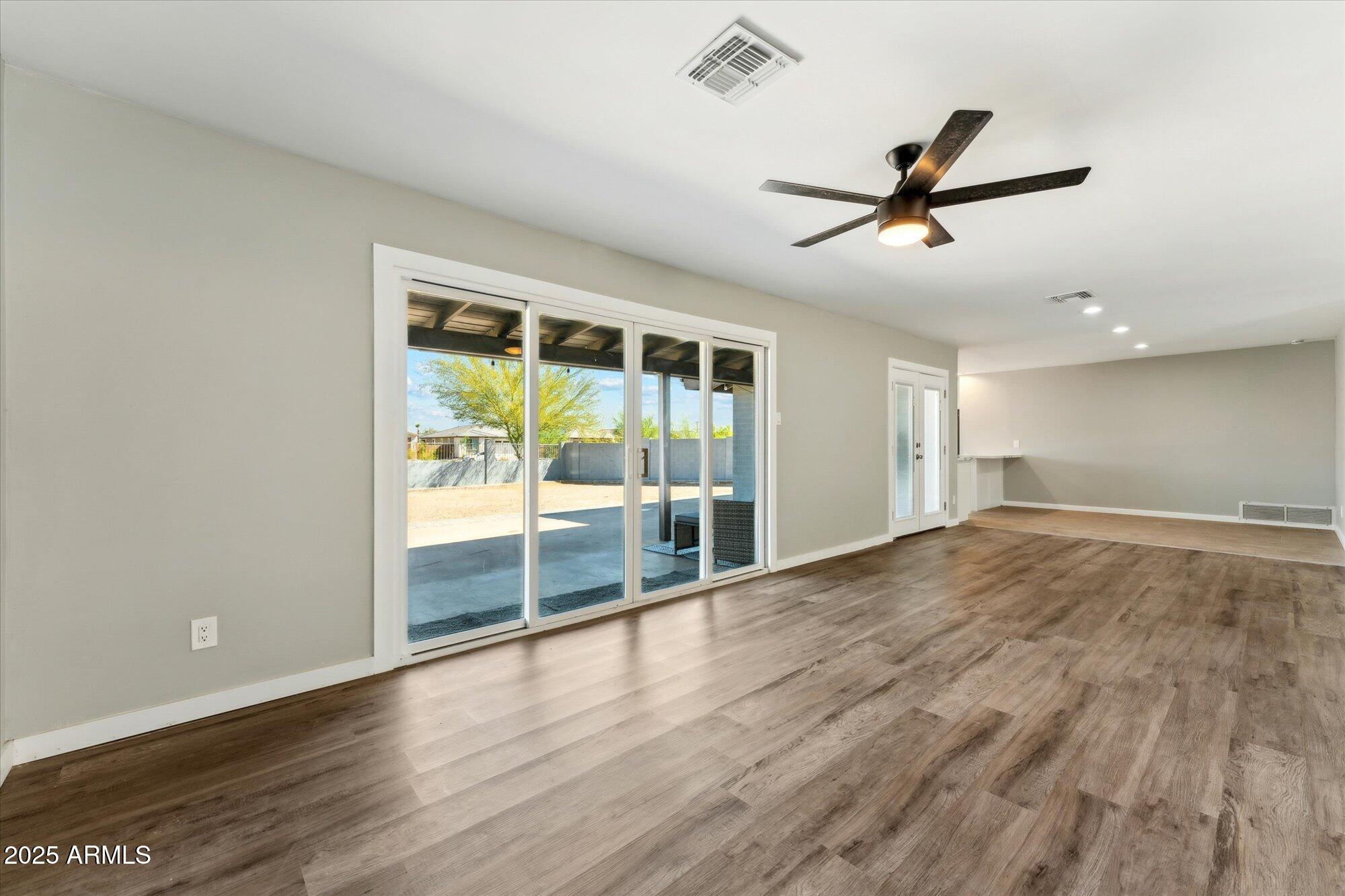 428 E KACHINA Trail