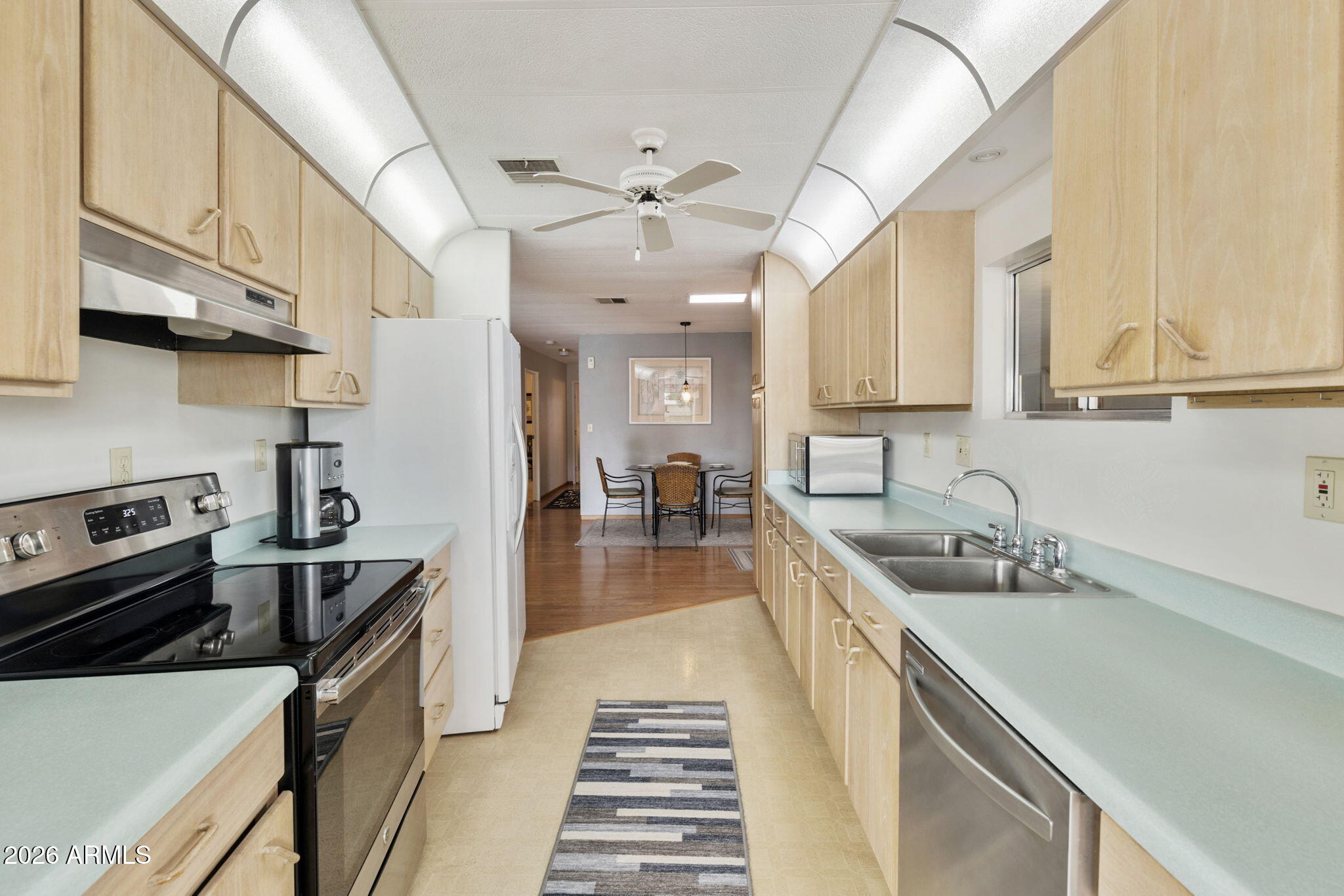 9046 E COUNTRY CLUB Drive