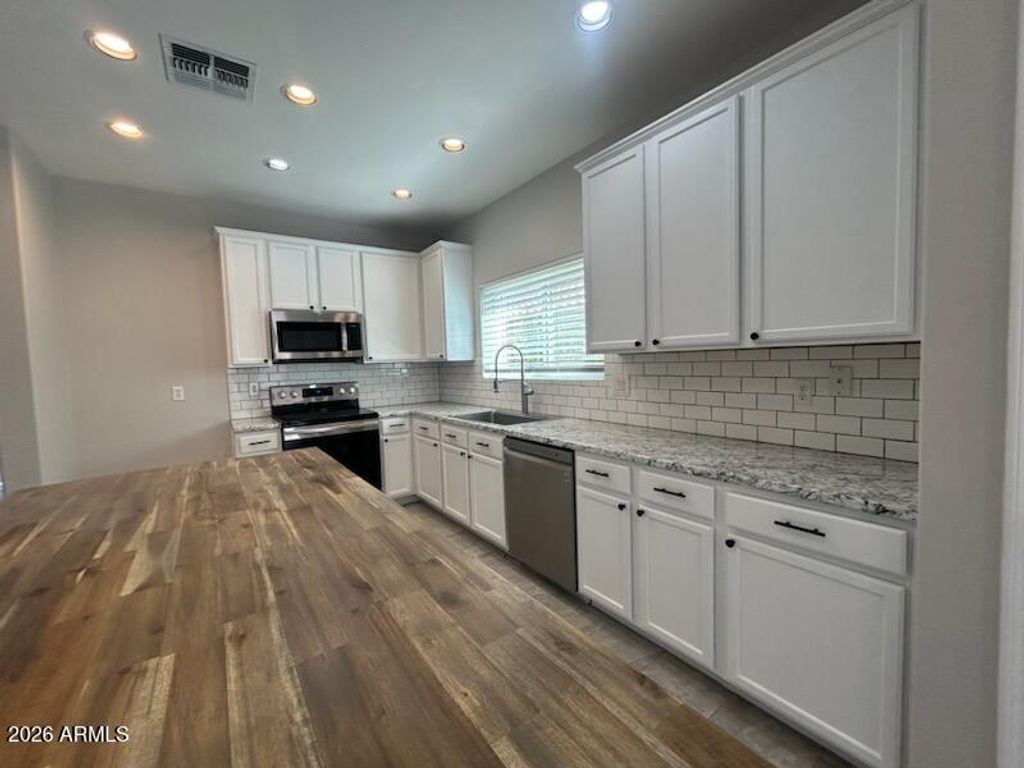 Photo of 659 W Jahns Court, Casa Grande, AZ 85122 (MLS # 6994298)