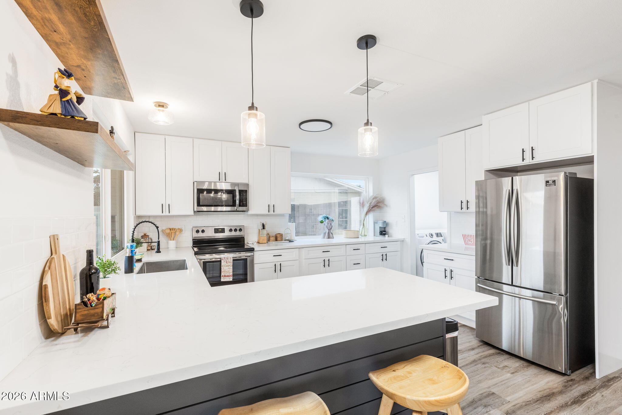 2529 E COMMONWEALTH Circle