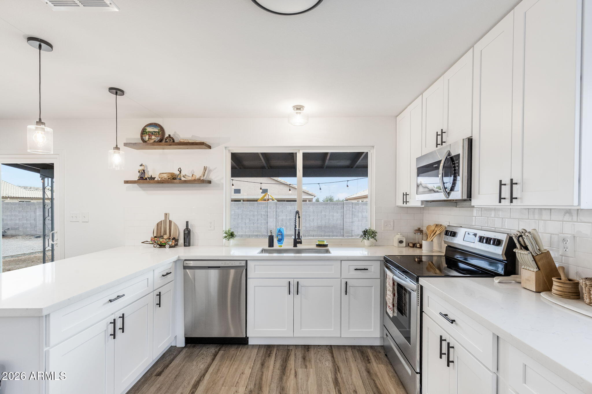 2529 E COMMONWEALTH Circle