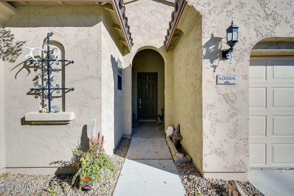 Photo of 40884 W Bedford Drive, Maricopa, AZ 85138 (MLS # 6972459)