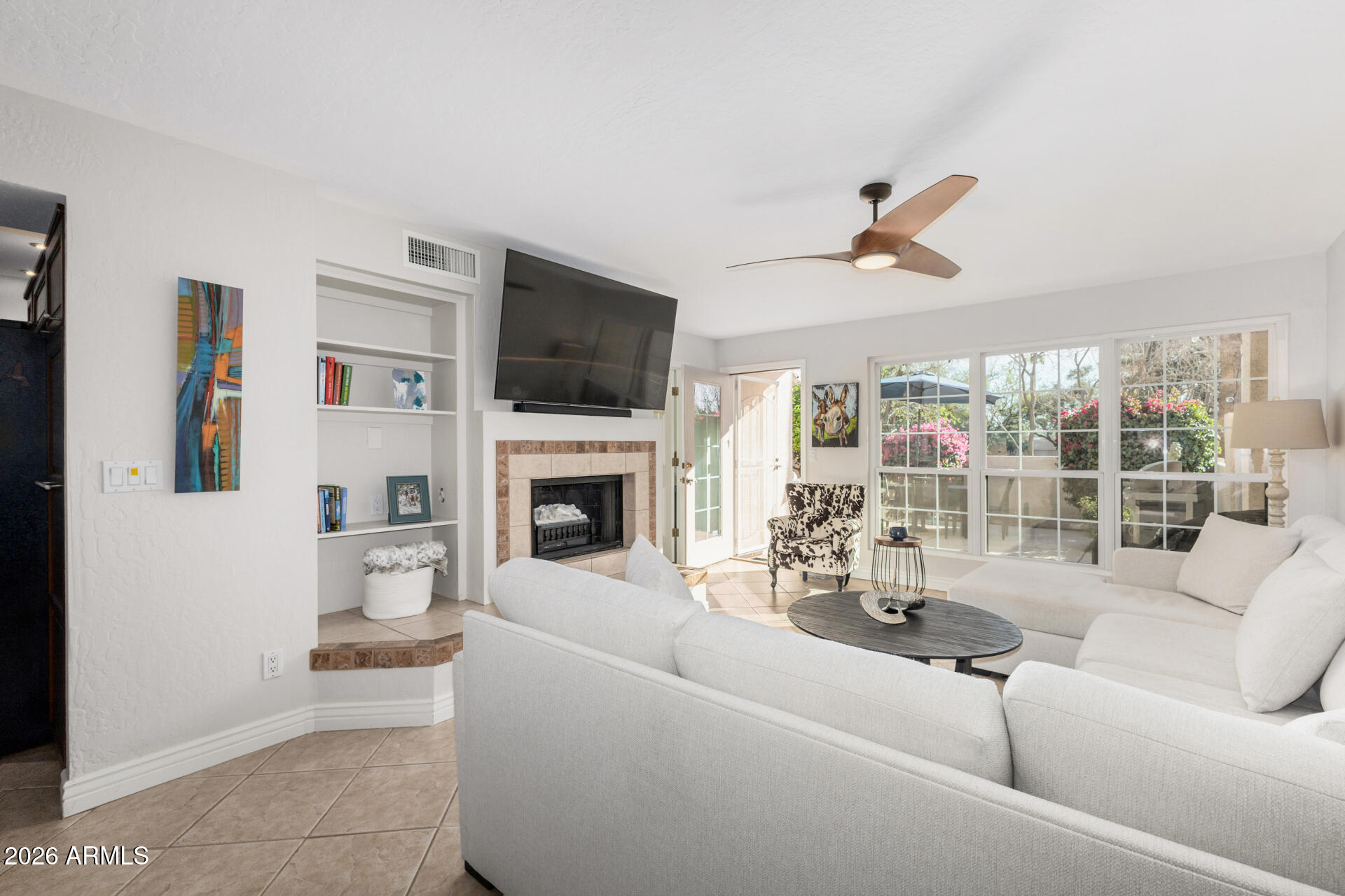 7800 E LINCOLN Drive E 1102