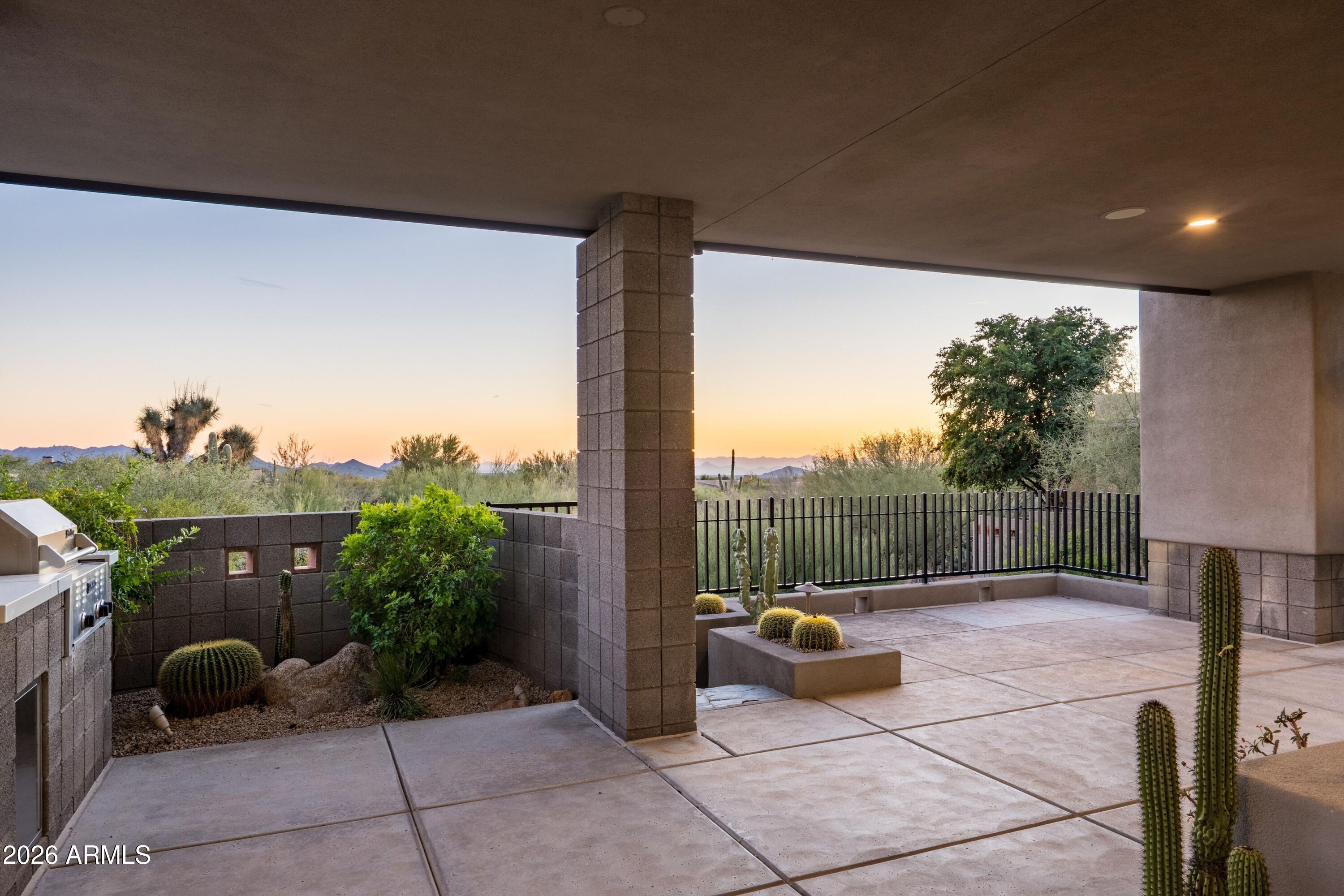 DESERT MOUNTAIN - Residential