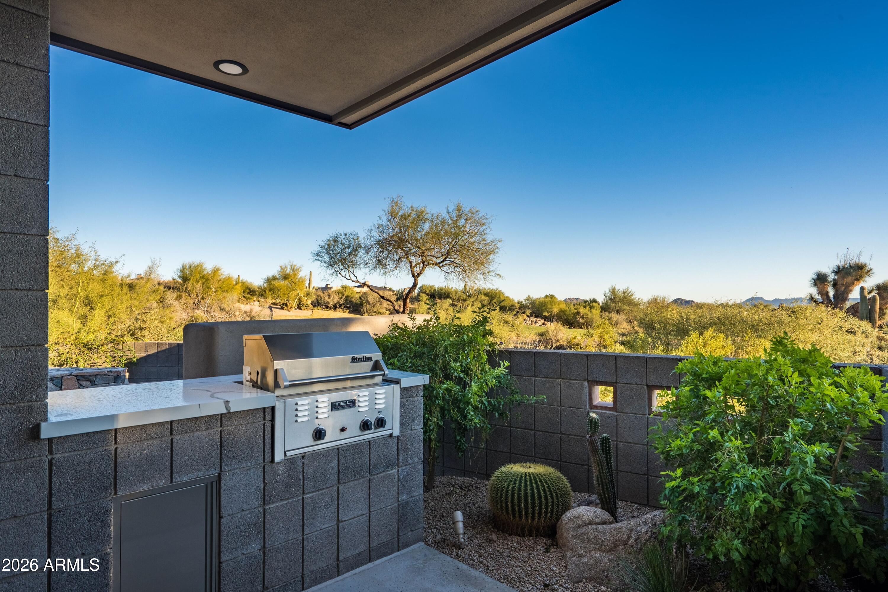 DESERT MOUNTAIN - Residential