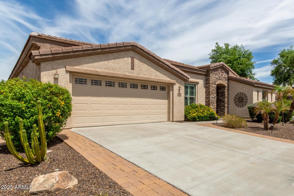 Photo of 4556 E Carob Drive, Gilbert, AZ 85298 (MLS # 6921272)