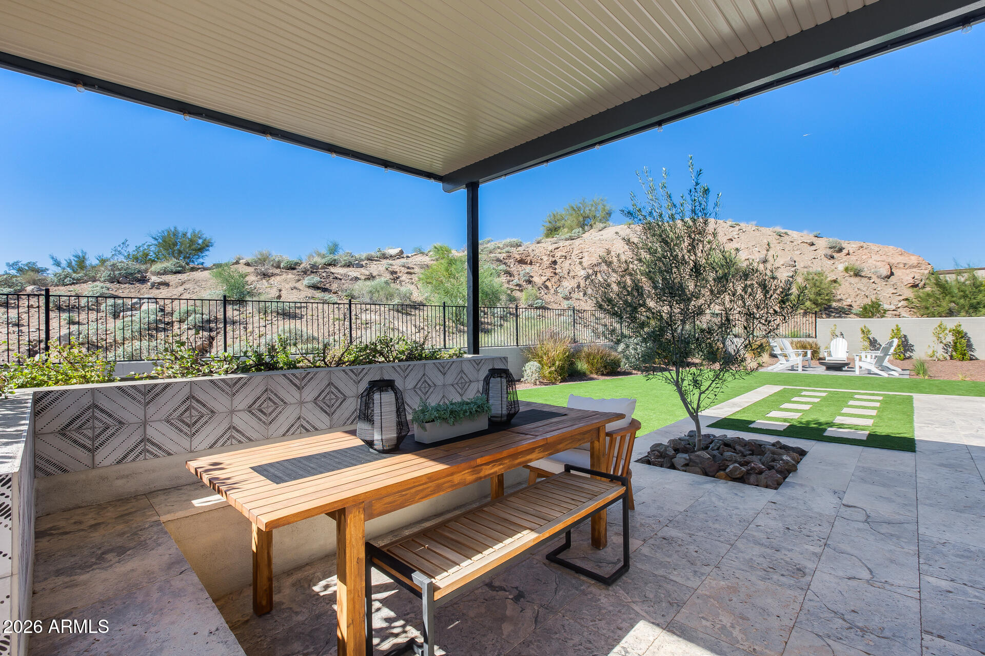 6439 W TOMBSTONE Trail