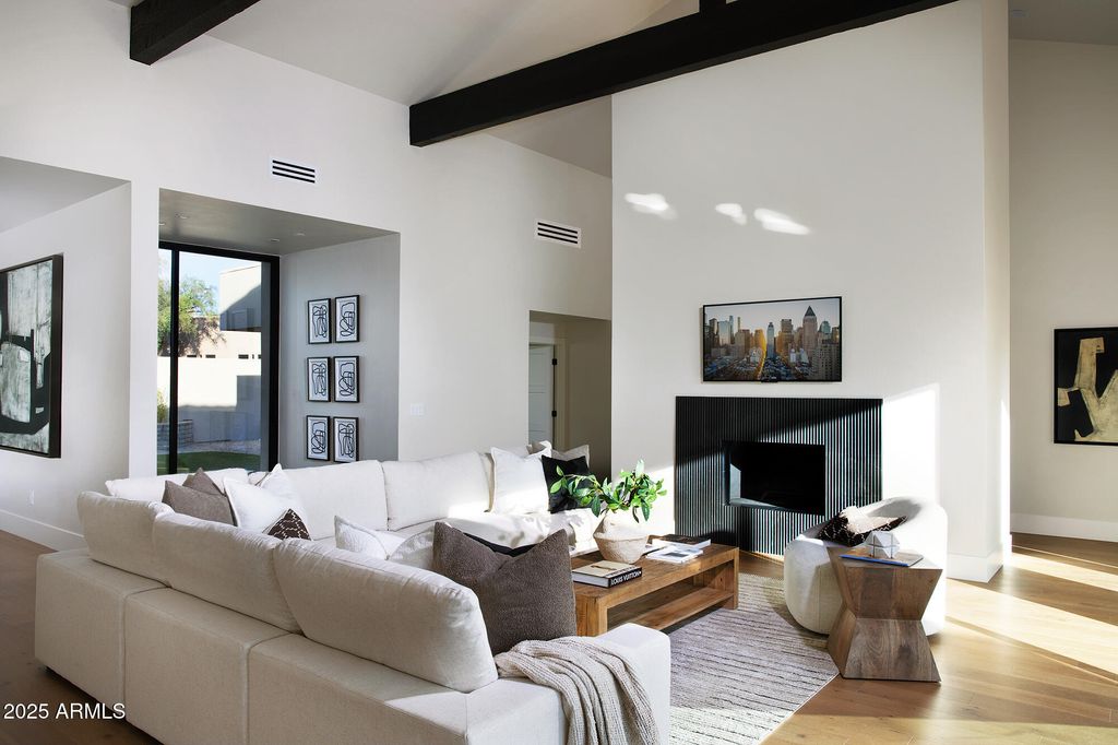 Photo of 8502 E Vista Bonita Drive, Scottsdale, AZ 85255 (MLS # 6932813)