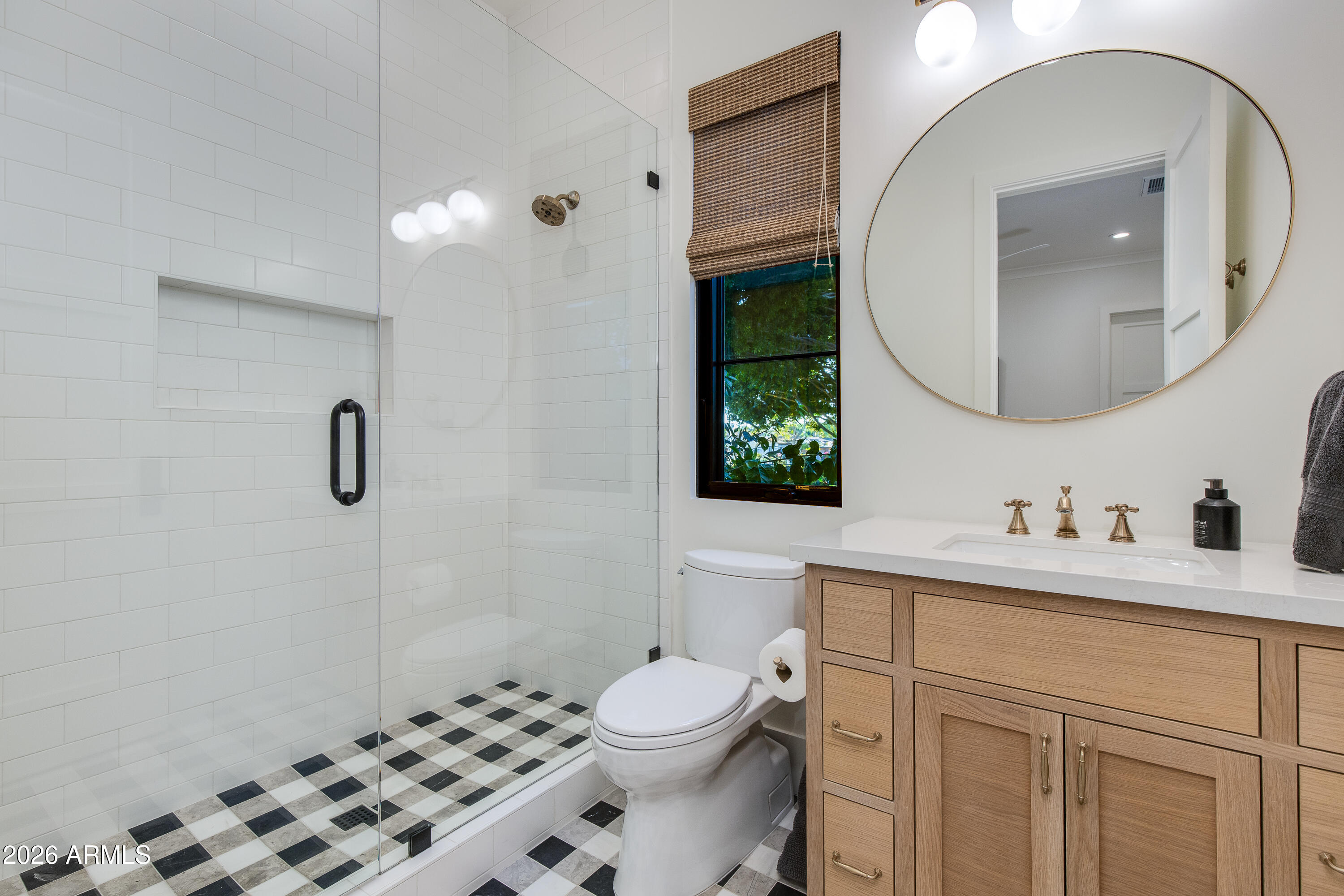 CASA DE CAMELBACK - Residential