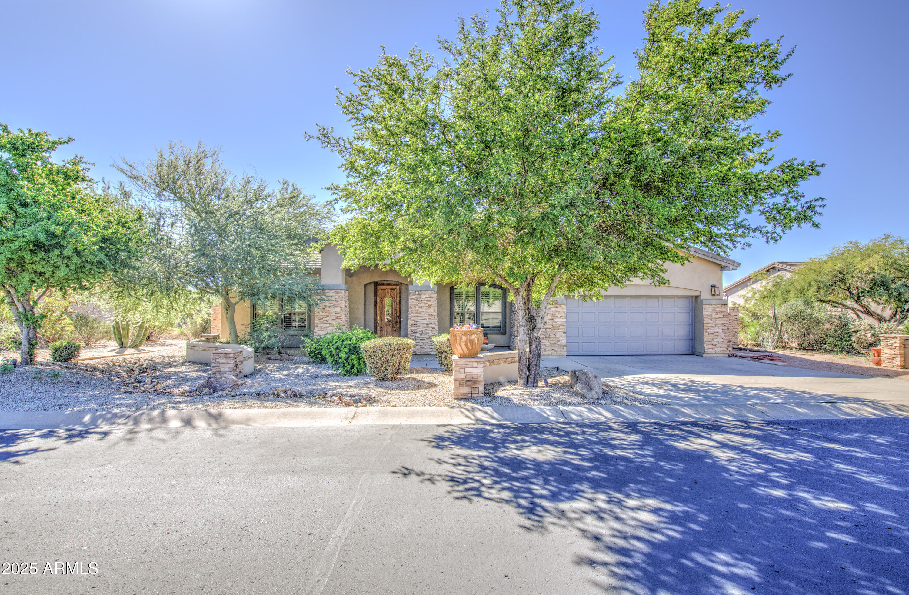 8851 E NORWOOD Street