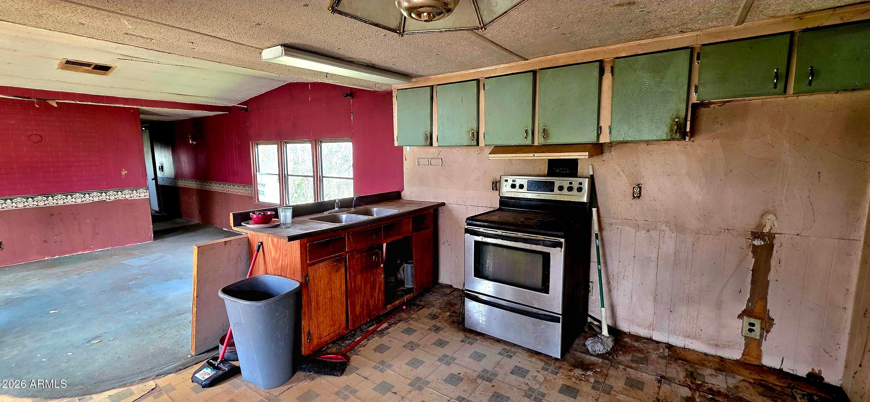 5155 E NUGGET Lane