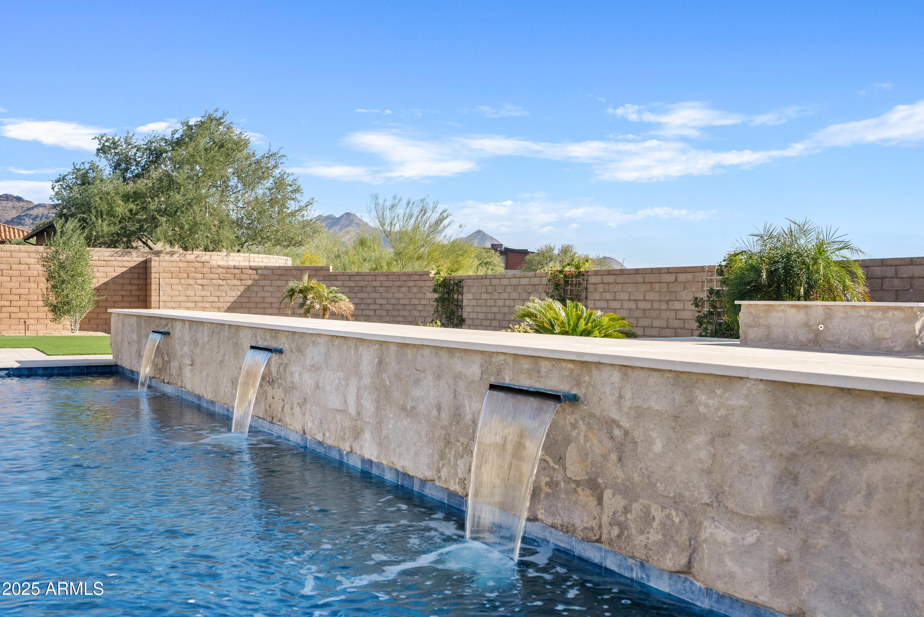 Scottsdale, Arizona 85255, United States, 4 Bedrooms Bedrooms, ,5 BathroomsBathrooms,Residential,Pending,23285