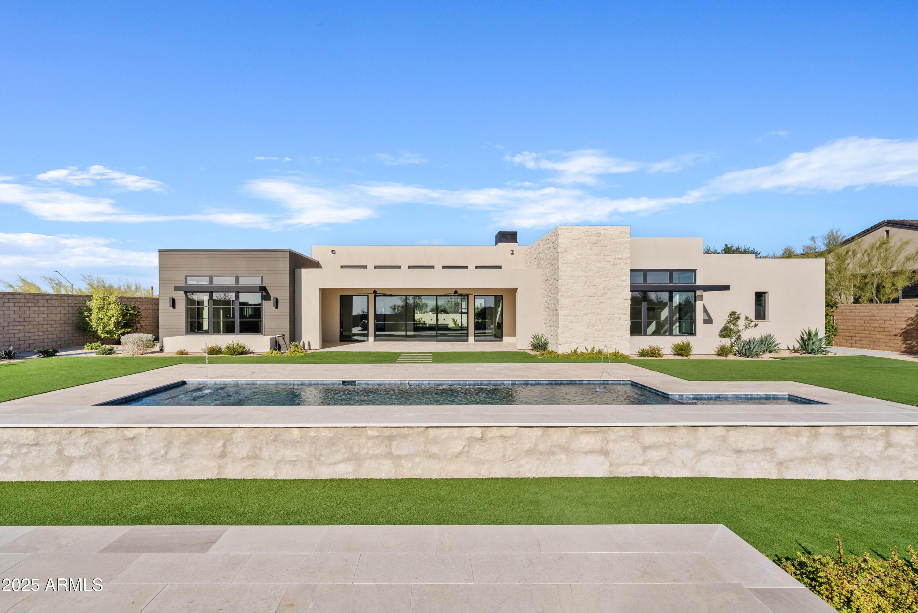 Scottsdale, Arizona 85255, United States, 4 Bedrooms Bedrooms, ,5 BathroomsBathrooms,Residential,Pending,23285