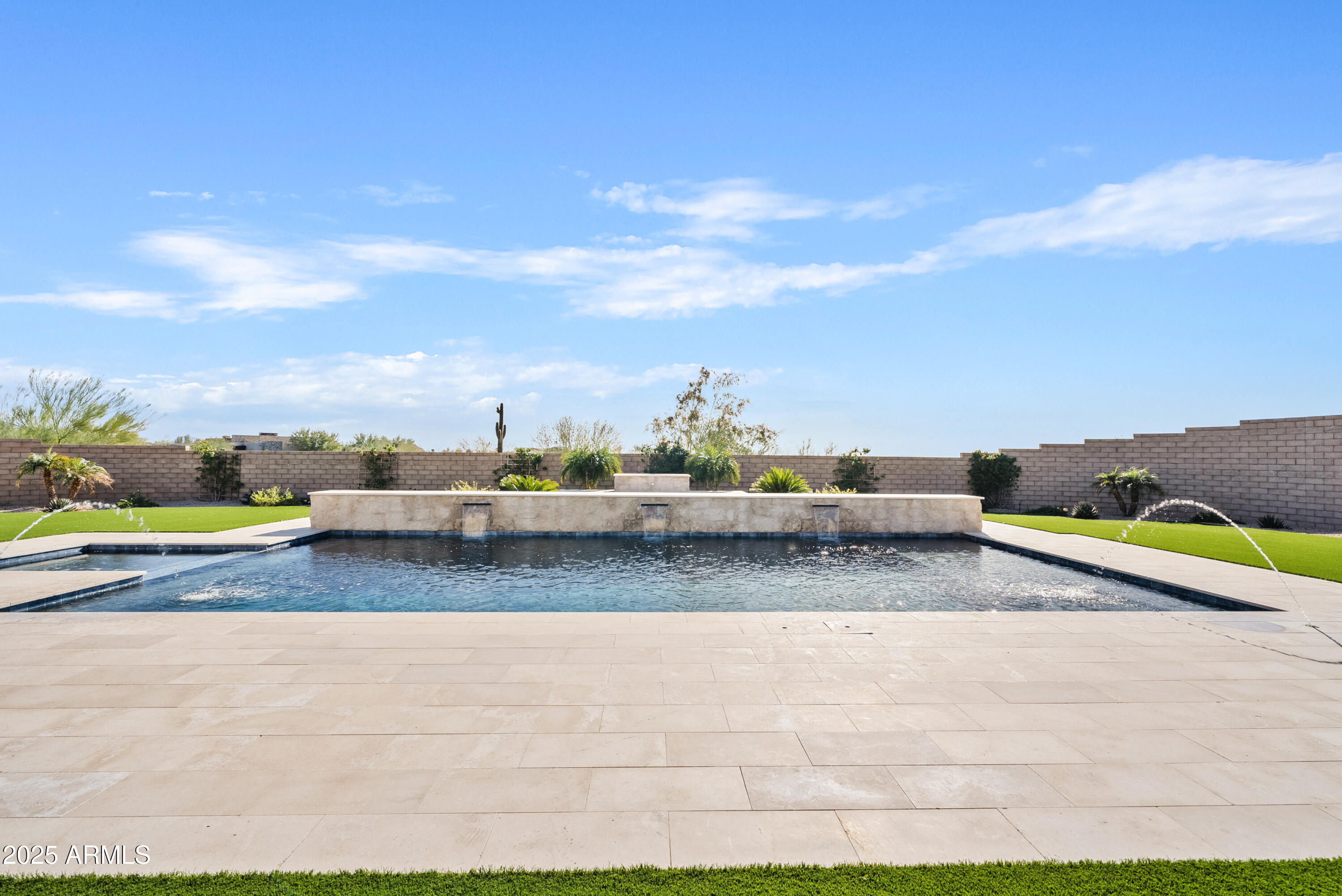 Scottsdale, Arizona 85255, United States, 4 Bedrooms Bedrooms, ,5 BathroomsBathrooms,Residential,Pending,23285