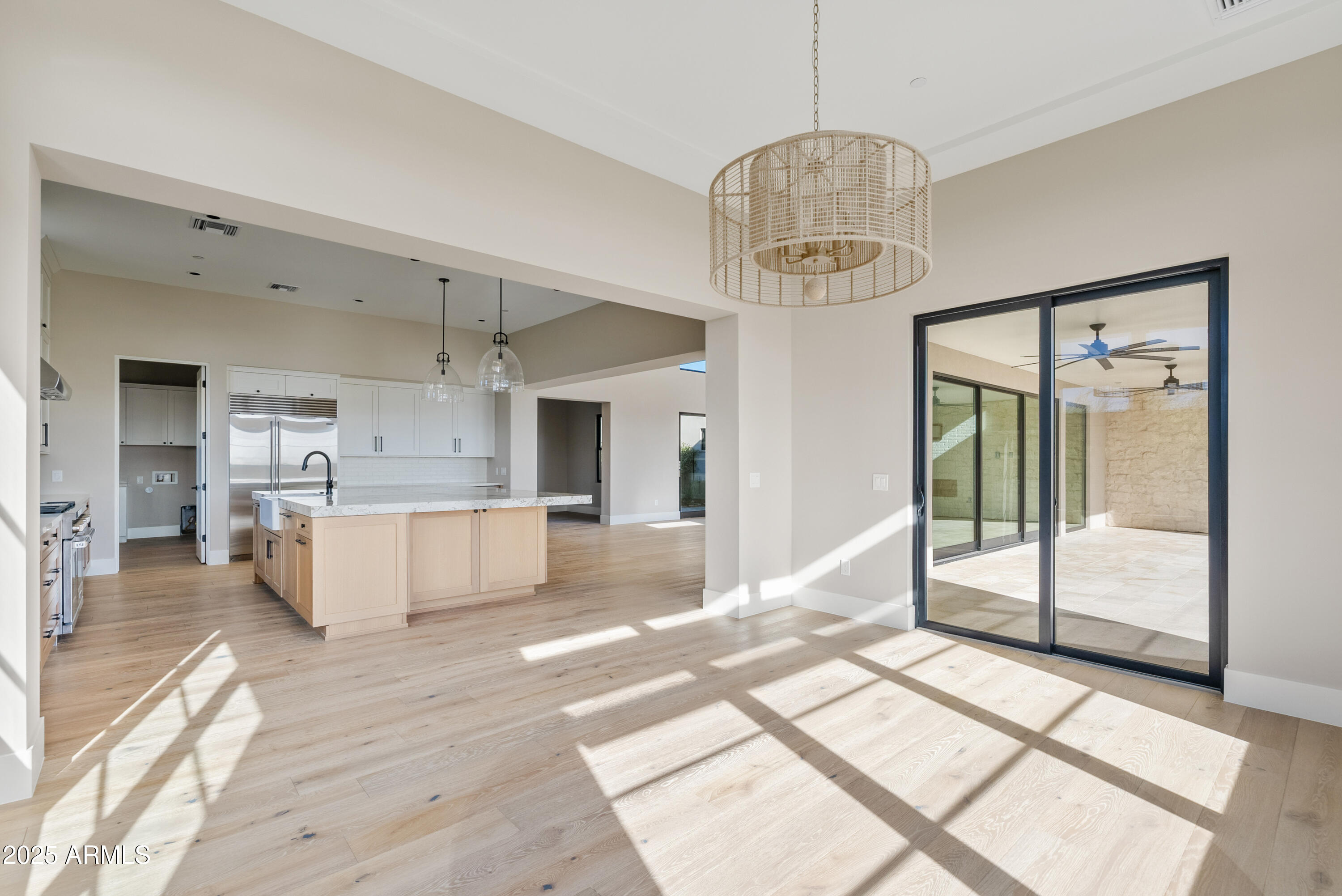 Scottsdale, Arizona 85255, United States, 4 Bedrooms Bedrooms, ,5 BathroomsBathrooms,Residential,Pending,23285