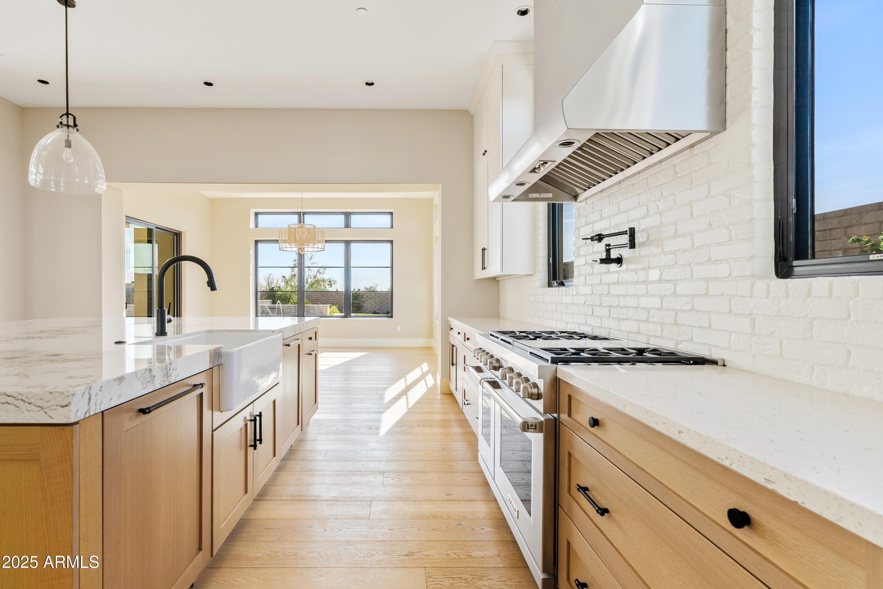 Scottsdale, Arizona 85255, United States, 4 Bedrooms Bedrooms, ,5 BathroomsBathrooms,Residential,Pending,23285