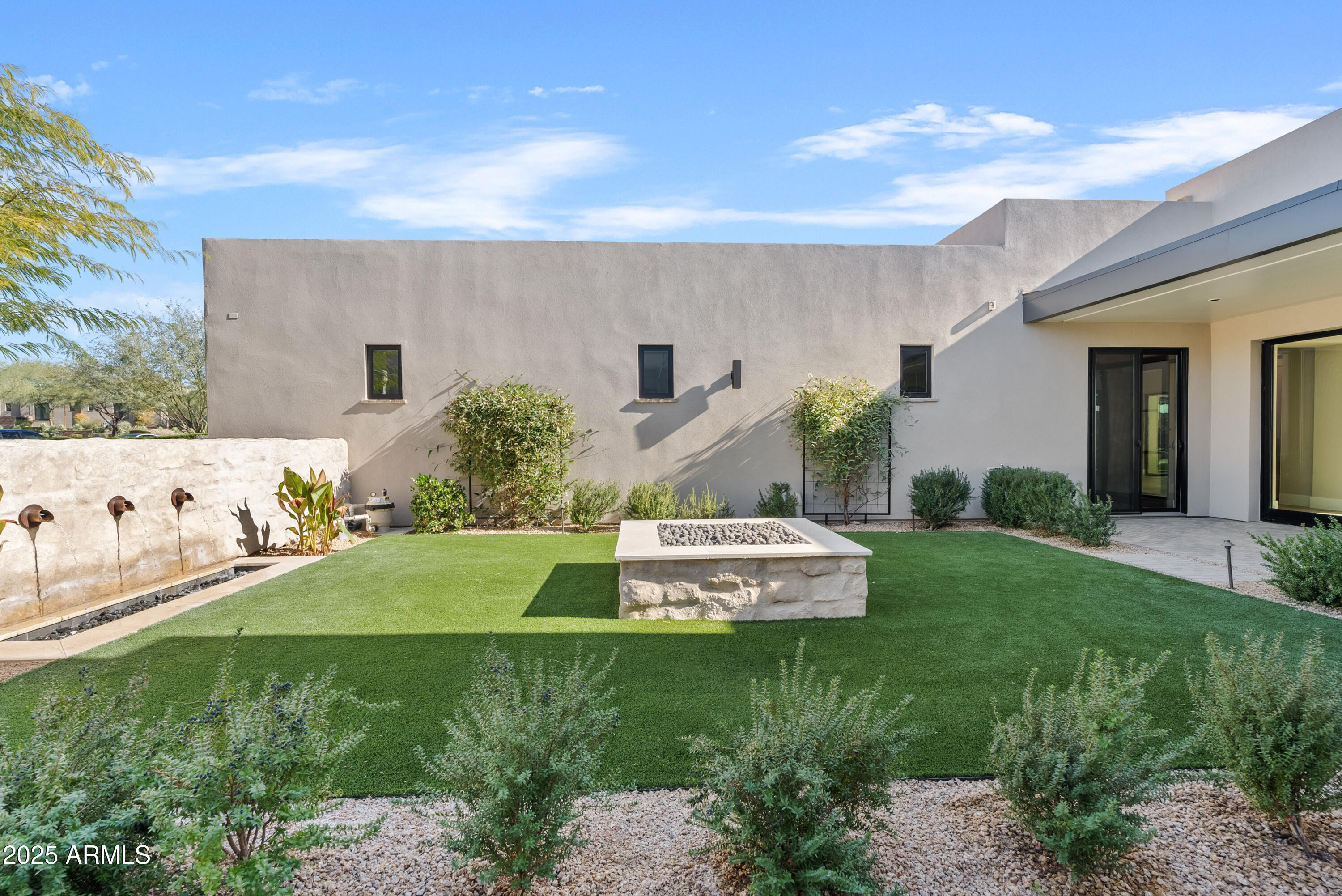 Scottsdale, Arizona 85255, United States, 4 Bedrooms Bedrooms, ,5 BathroomsBathrooms,Residential,Pending,23285