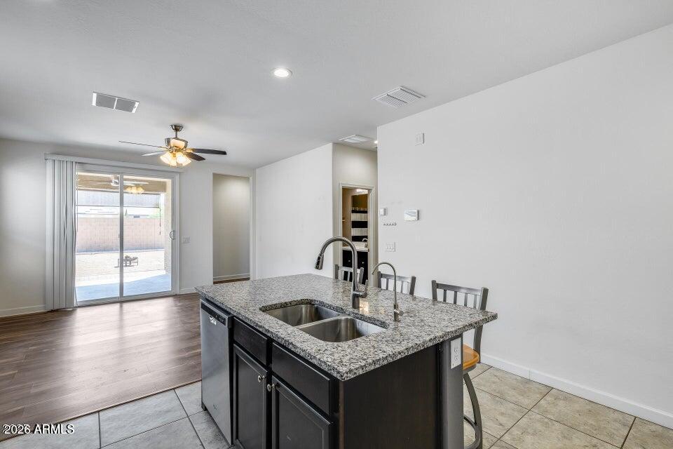 2583 N WRIGLEY Drive