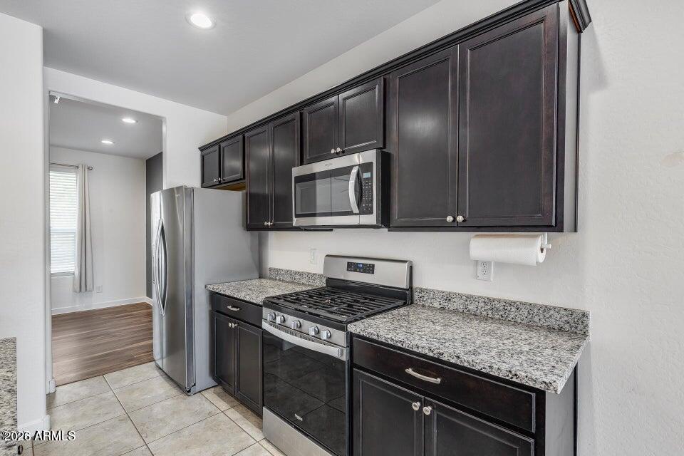 2583 N WRIGLEY Drive