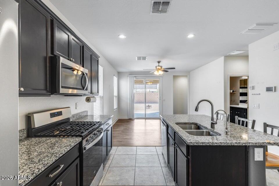 2583 N WRIGLEY Drive