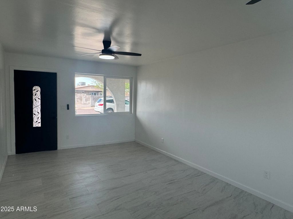 Photo of 9103 N 44th Avenue, Glendale, AZ 85302 (MLS # 6925630)