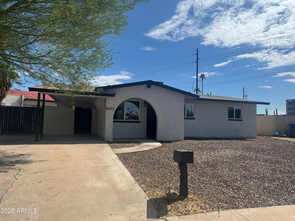 Photo of 9103 N 44th Avenue, Glendale, AZ 85302 (MLS # 6925630)