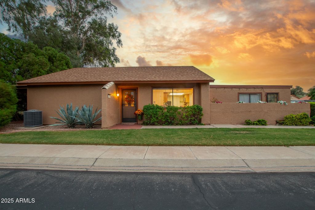Photo of 90 Leisure World, Mesa, AZ 85206 (MLS # 6934050)