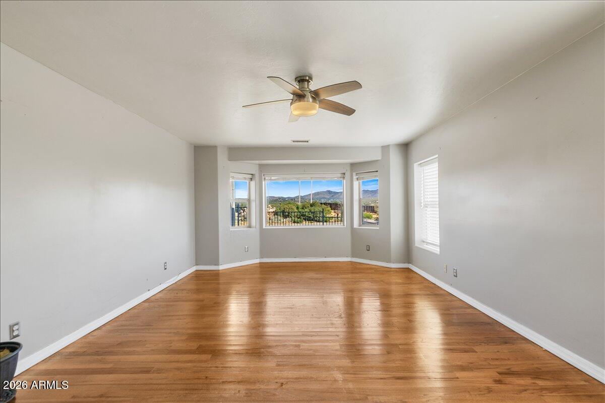 S8 T13N R2E - Residential