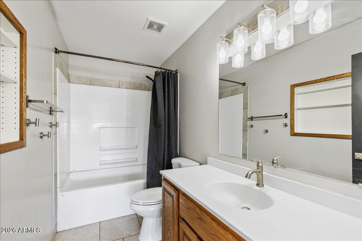 S8 T13N R2E - Residential