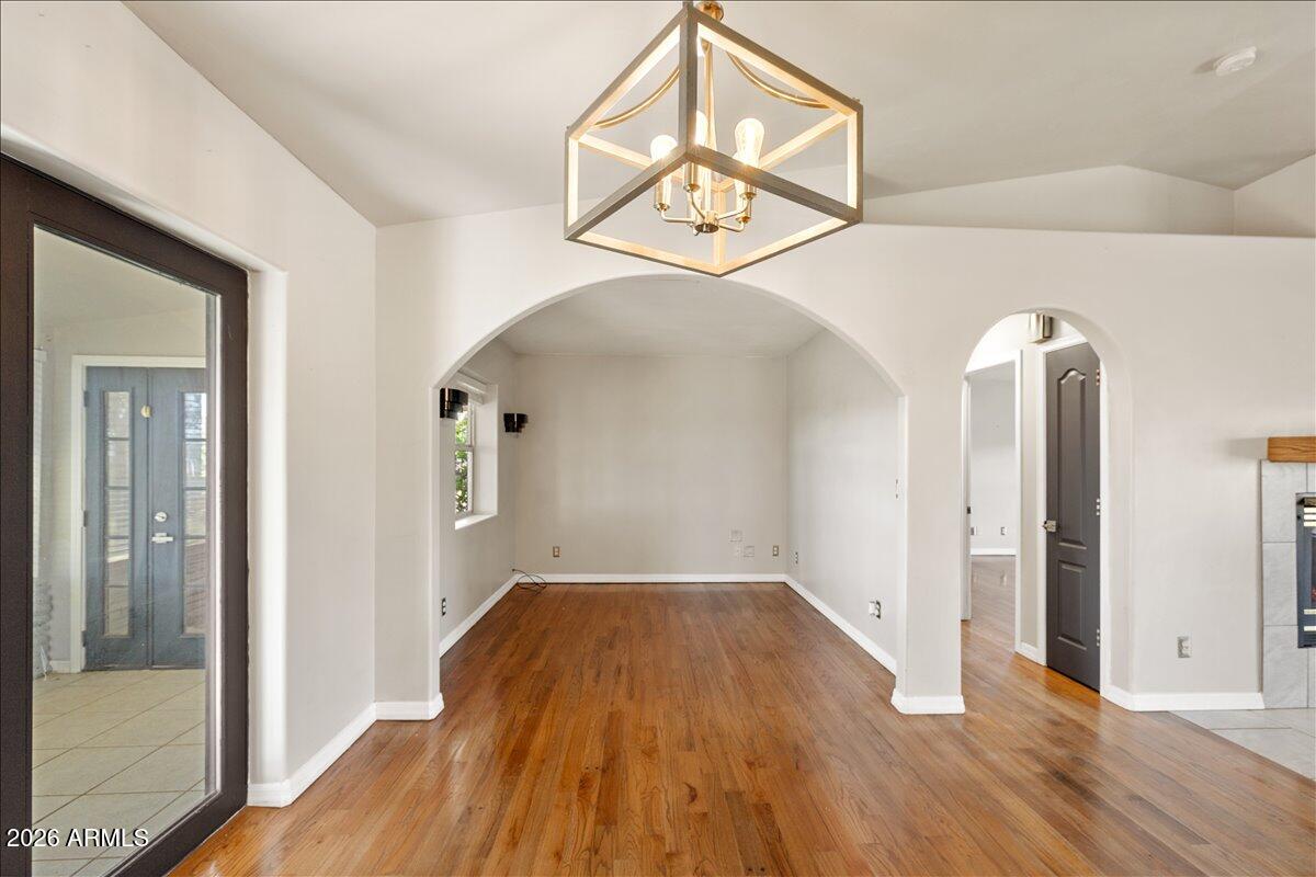 S8 T13N R2E - Residential