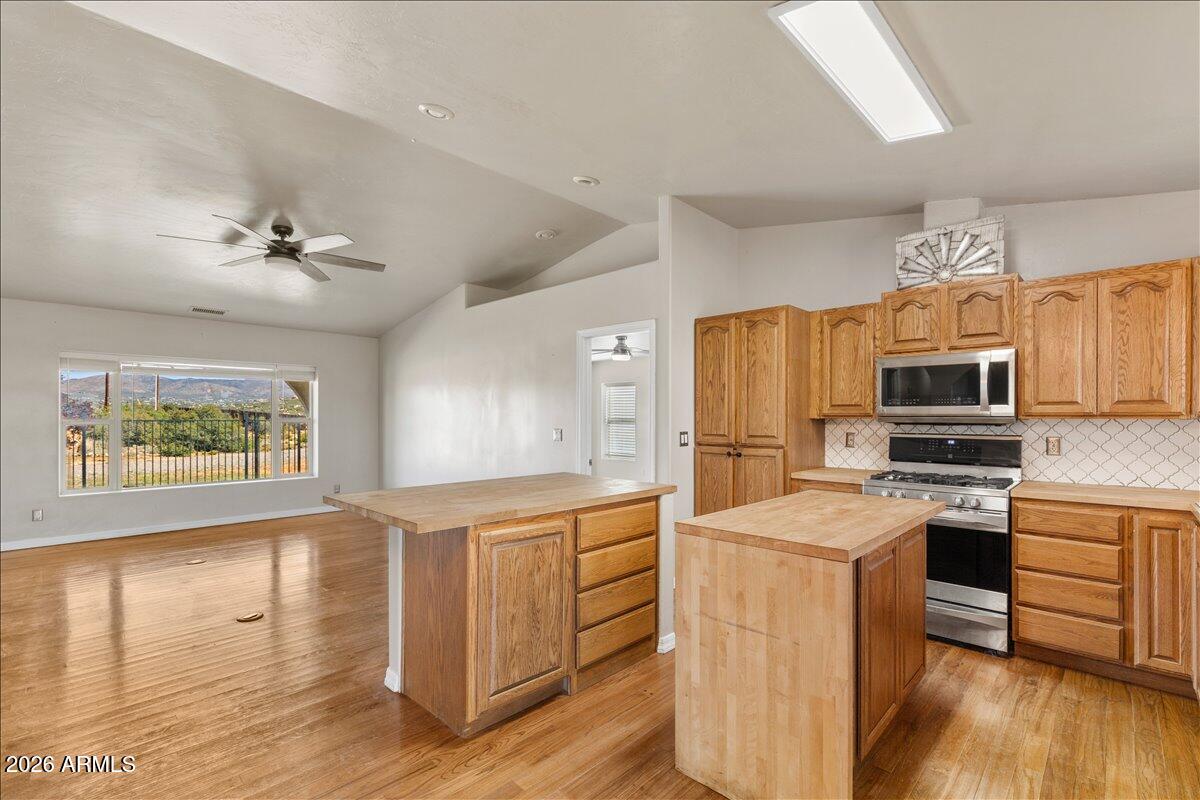 S8 T13N R2E - Residential