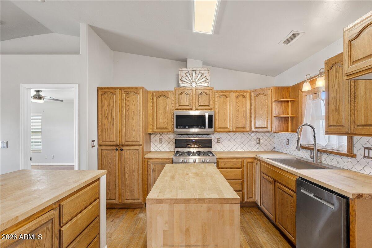S8 T13N R2E - Residential
